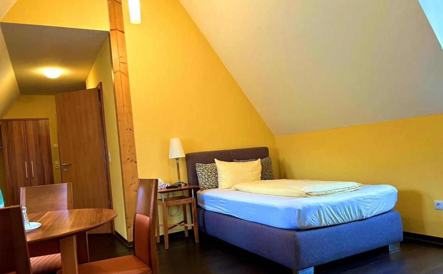Hotel Landgasthof Zum Kaffelstein Kreuzwertheim Room photo